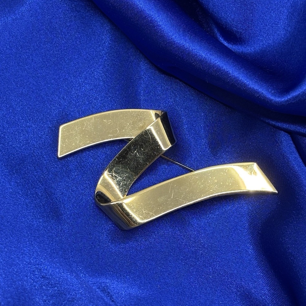 Vintage Monet Gold Tone Statement Brooch 90s 80s‎ Minimalist Pin - Picture 2 of 9